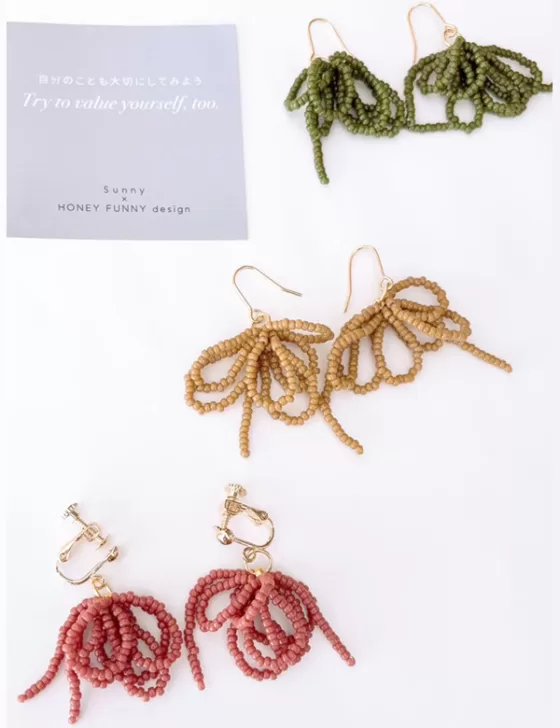 秋の新作アクセサリー販売