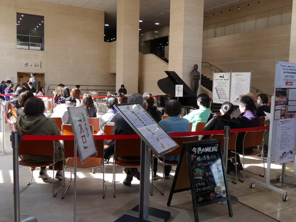 ④音楽のバトンタッチ！とだぶんピアノリレー